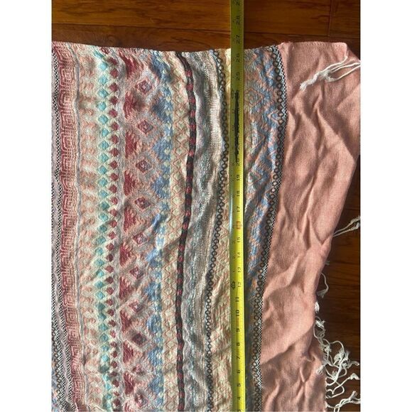 Southwestern Table Runner Aztec Geometric Design 62 X 26 - Picture 3 of 10